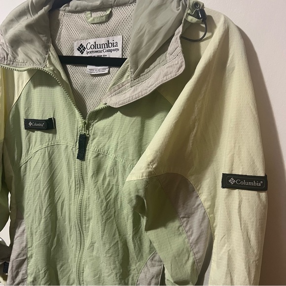 Columbia women’s lightweight jacket - Picture 2 of 12